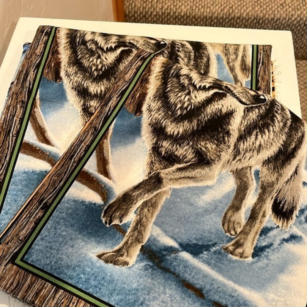 Set of 2 wolf panels